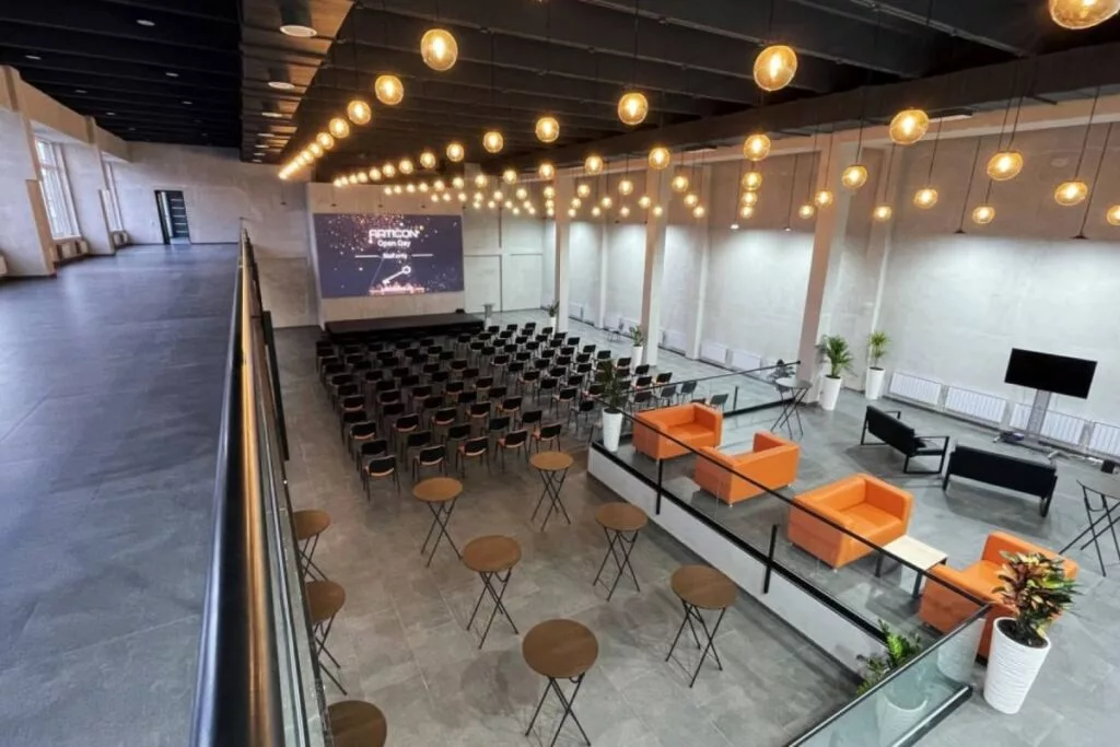 Megapolis Hall